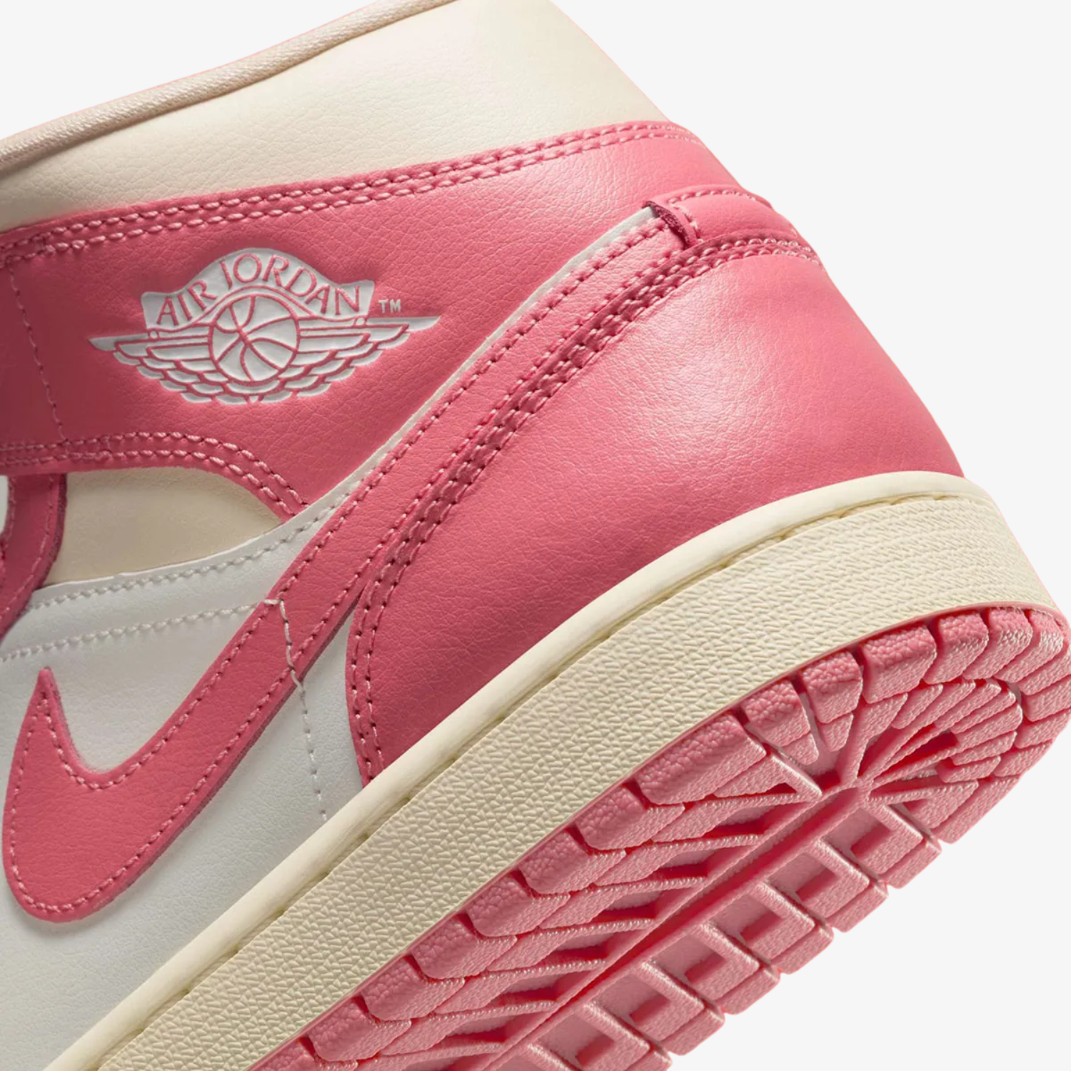 Air Jordan 1 Mid "Guava Ice"