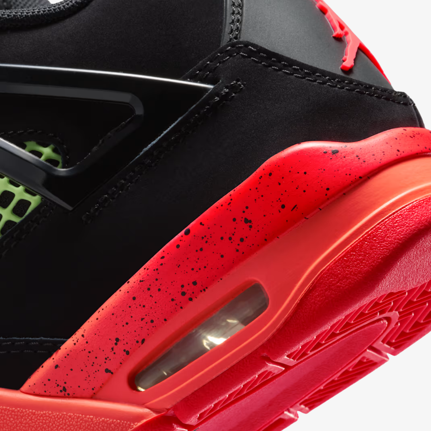 Air Jordan 4 Retro "Black Volt"