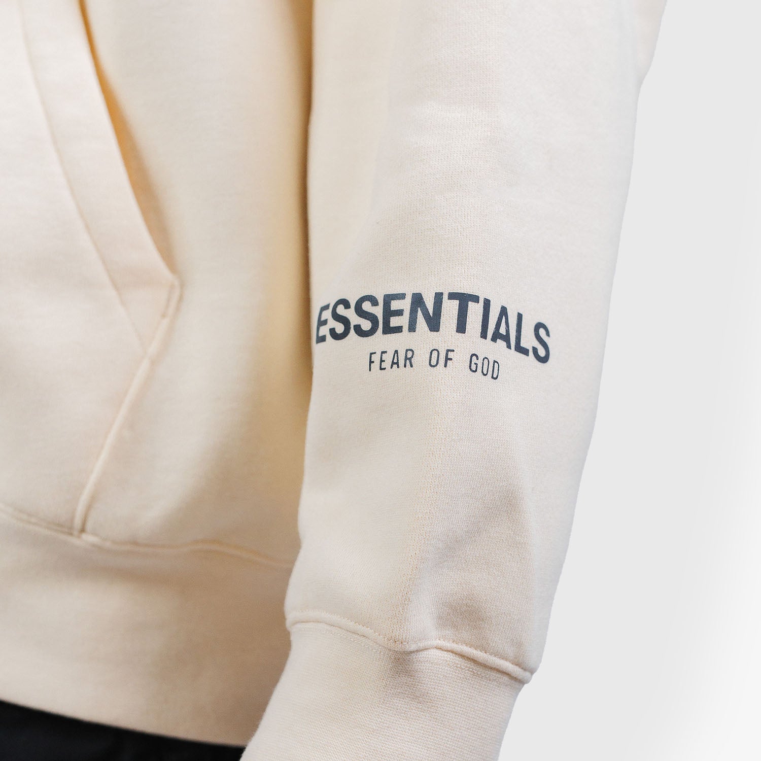 Hanorac Essentials Fear of God Applique "Cream"