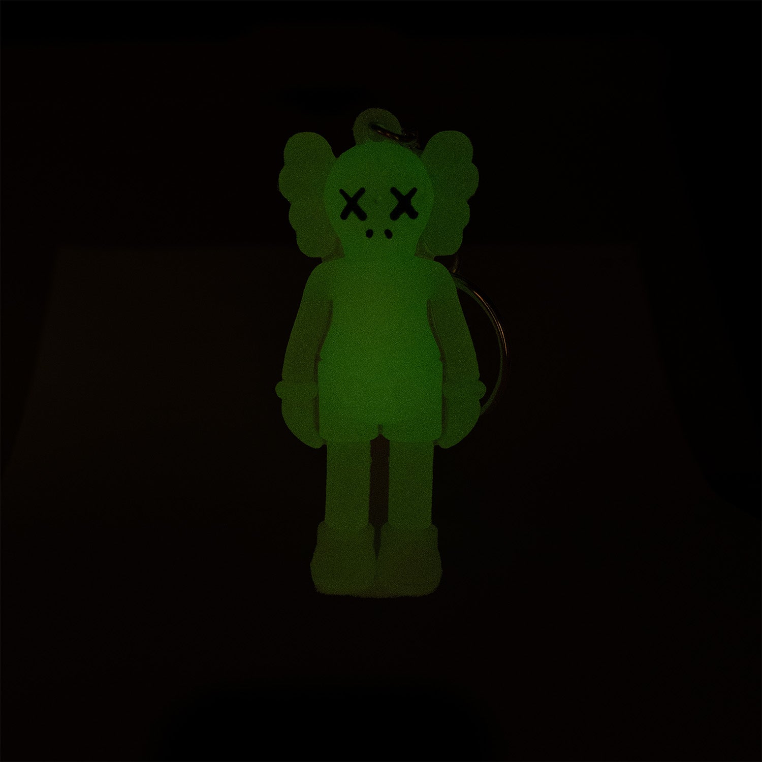 Breloc KAWS Glow in the Dark Figure
