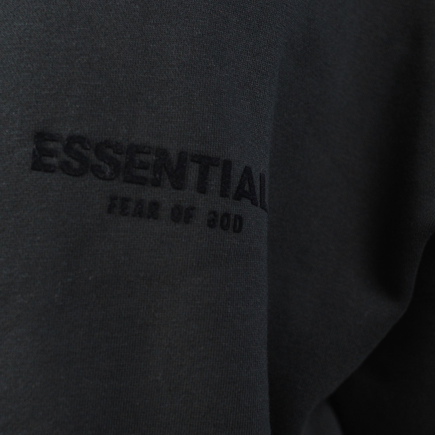 Hanorac-essentials-stretch-limo-unfazed-5