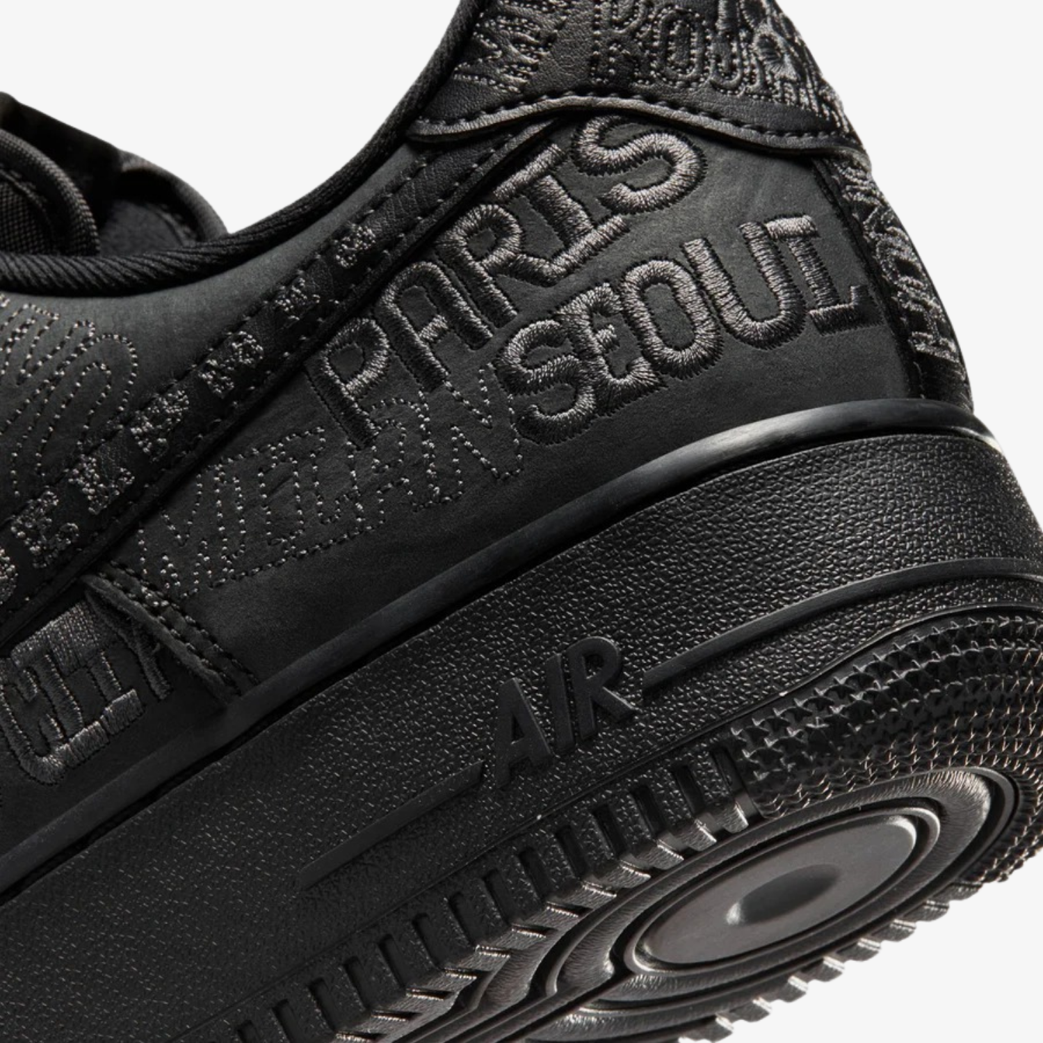 Nike Air Force 1 Low "World Tour Black"