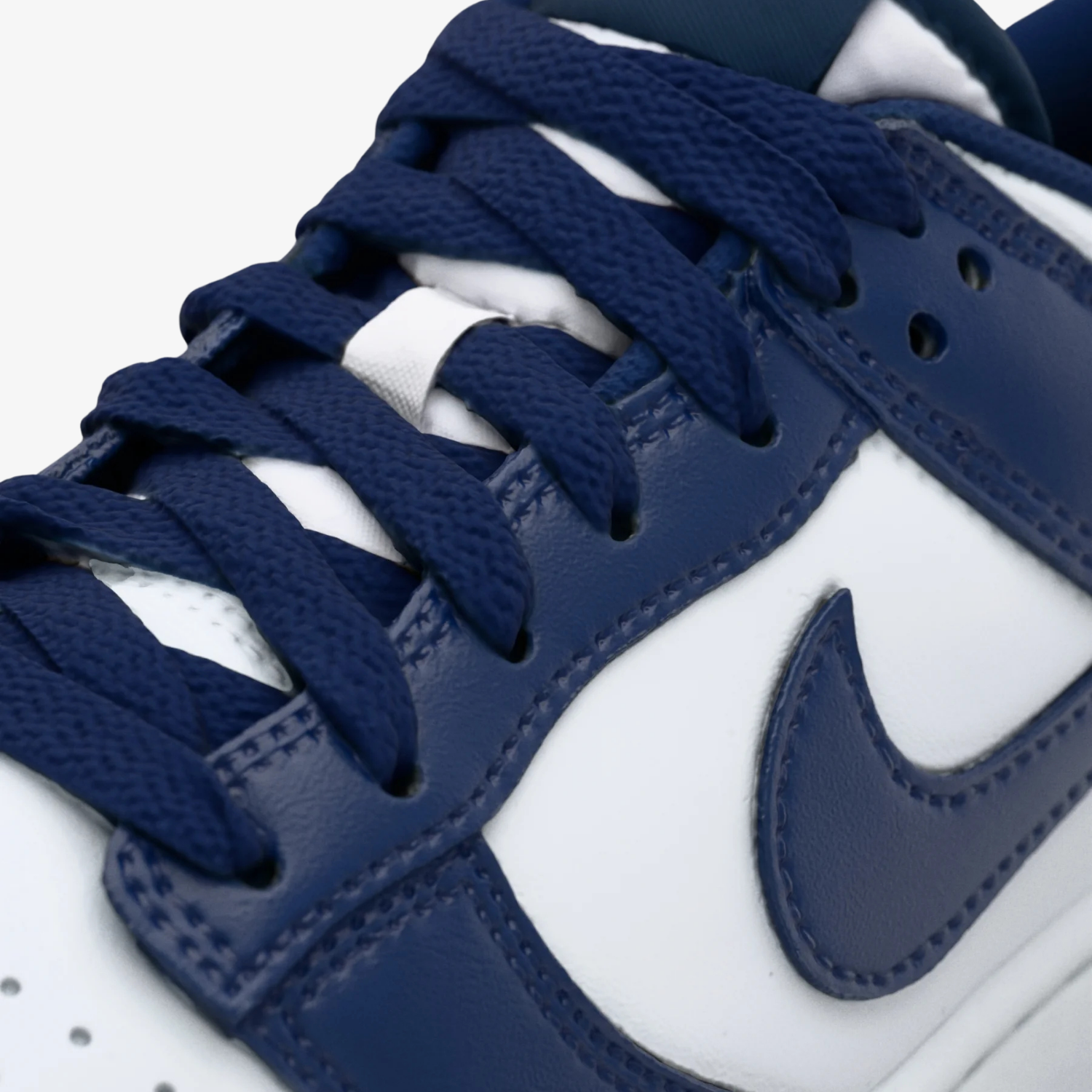 Nike Dunk Low "Navy"