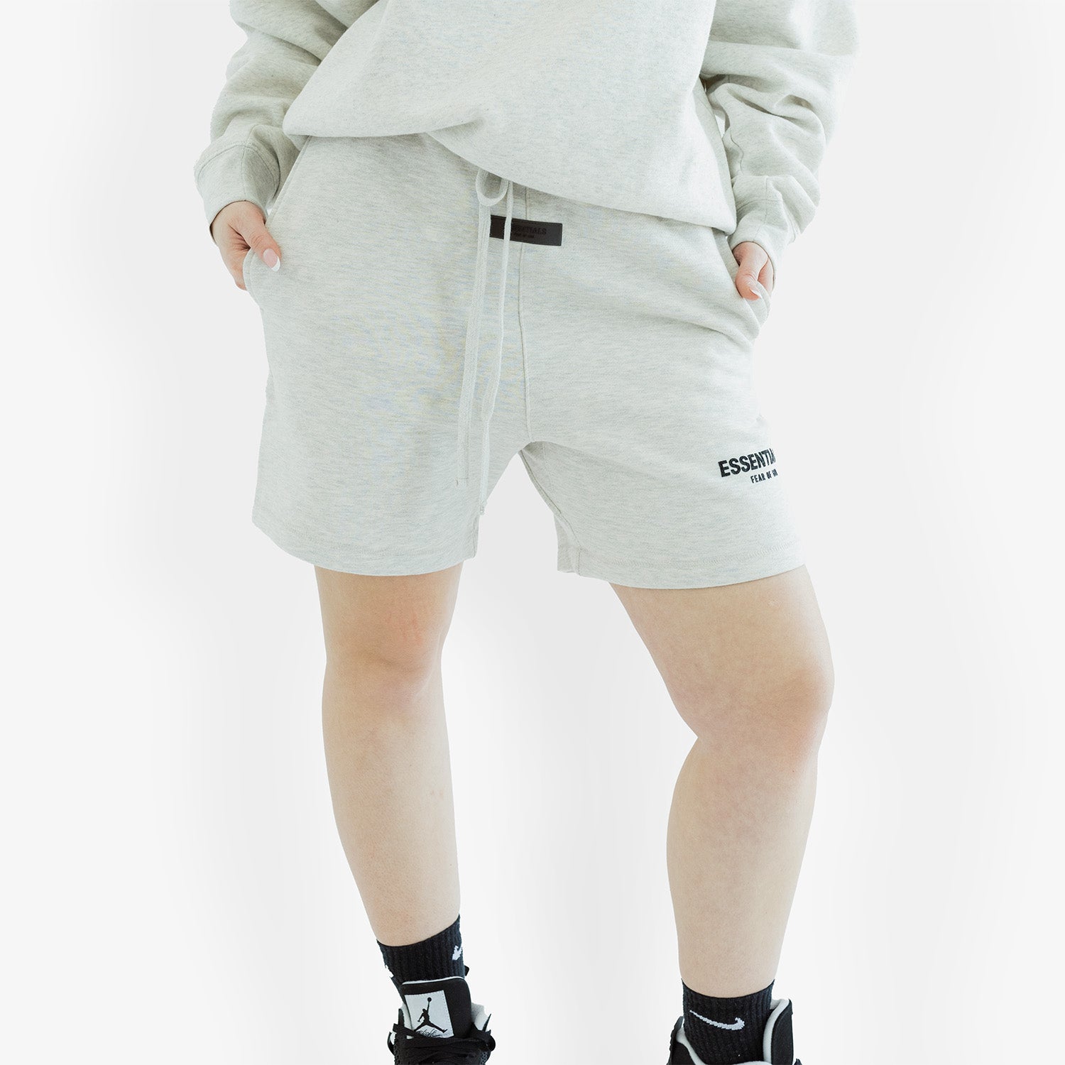 Pantaloni Scurti Essentials Fear of God "Light Oatmeal"