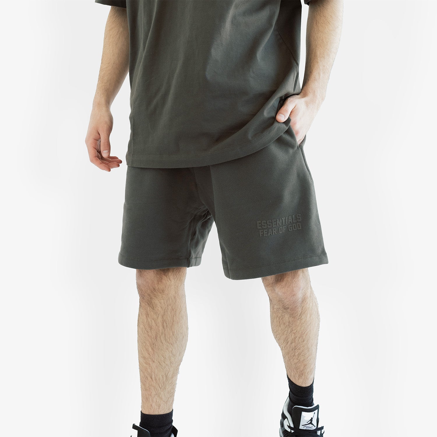 Set Tricou & Pantaloni Scurti Essentials Fear of God "Off Black"