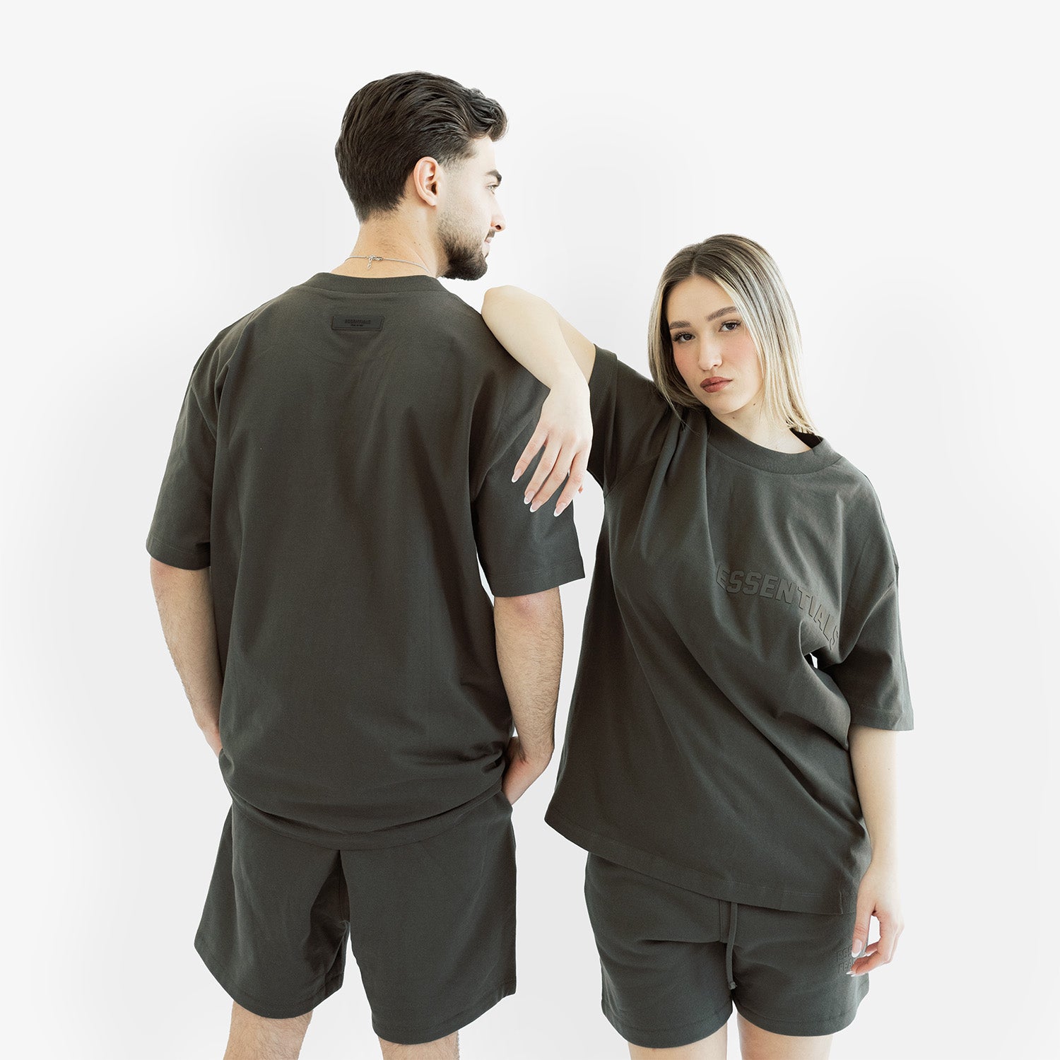 Set Tricou & Pantaloni Scurti Essentials Fear of God "Off Black"