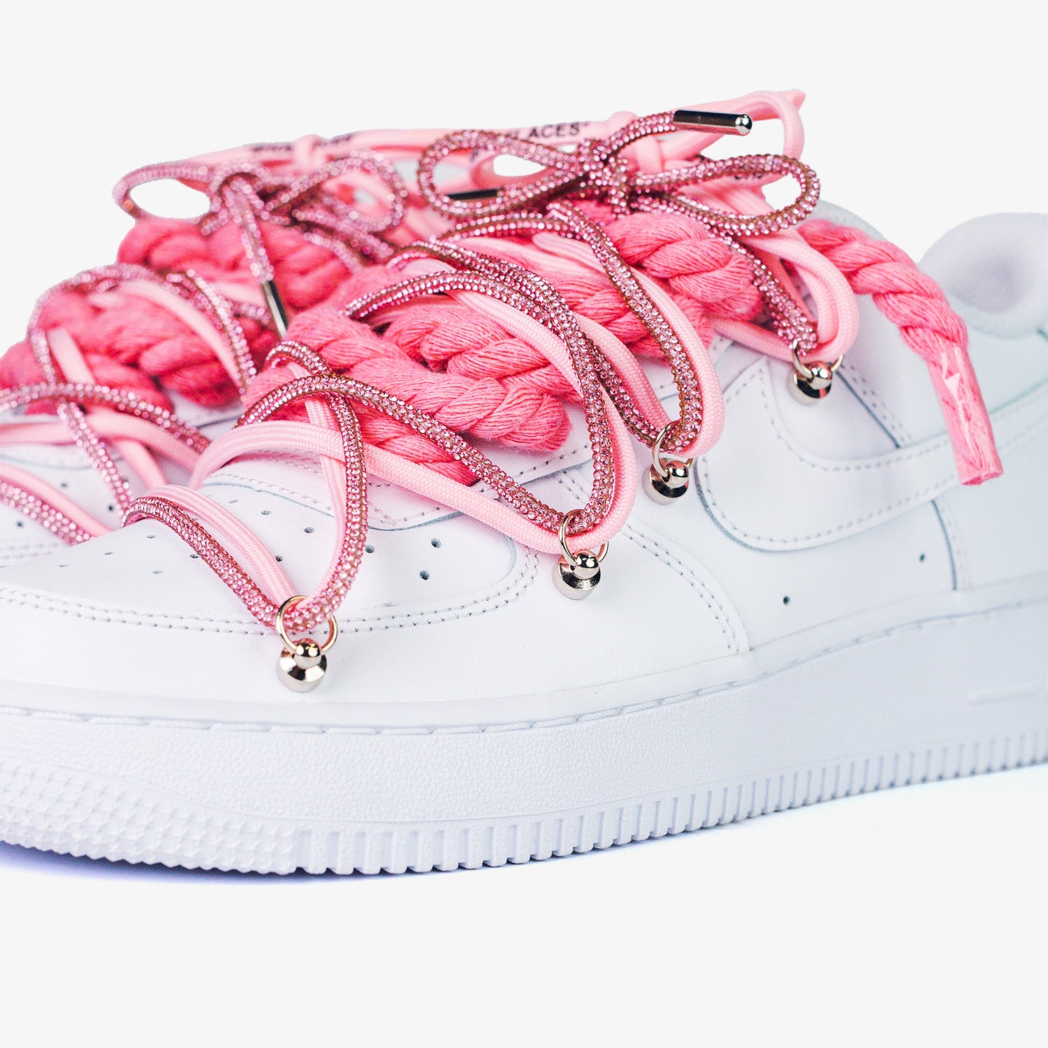 Pink-Diamond-Overlace-unfazed-5