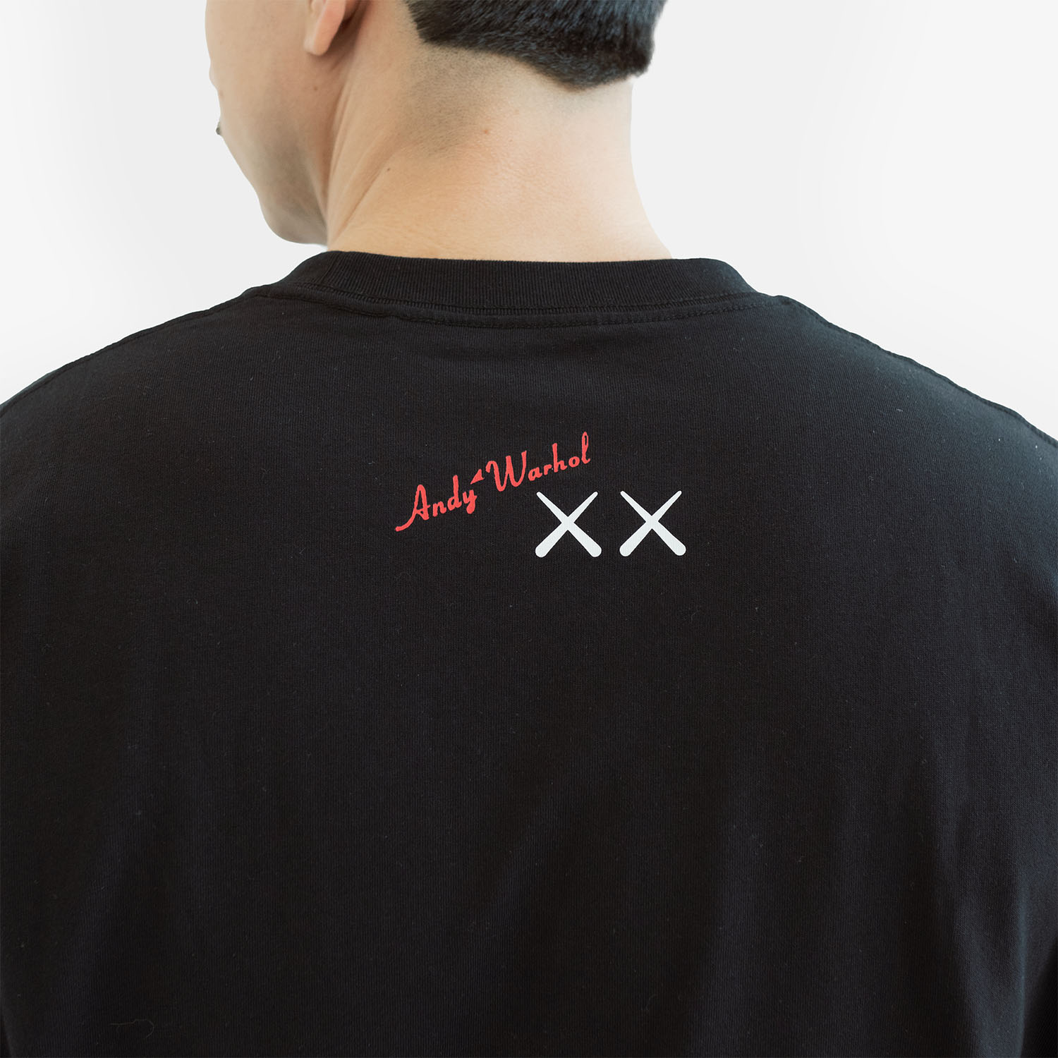 Tricou KAWS x Uniqlo Warhol "Black Robot"