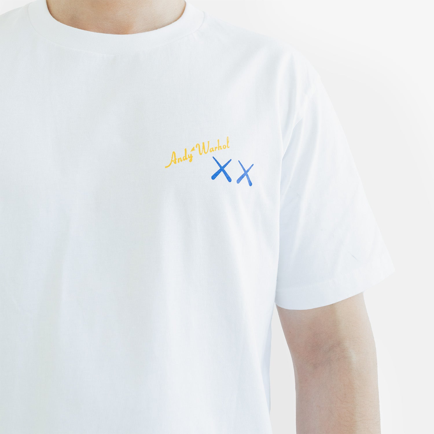 Tricou KAWS x Uniqlo Warhol "White Banana"