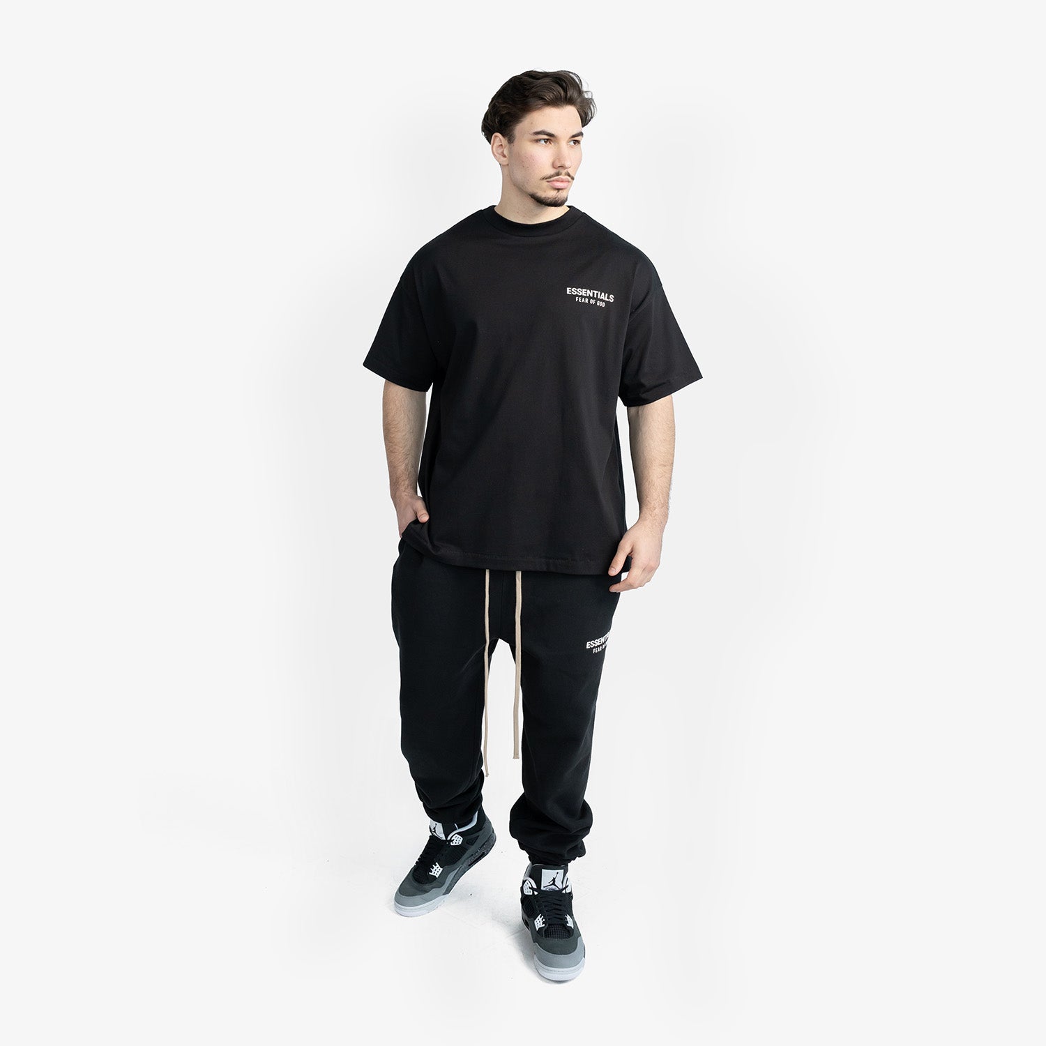 Set Tricou & Pantaloni Lungi Essentials Fear of God "Black White"