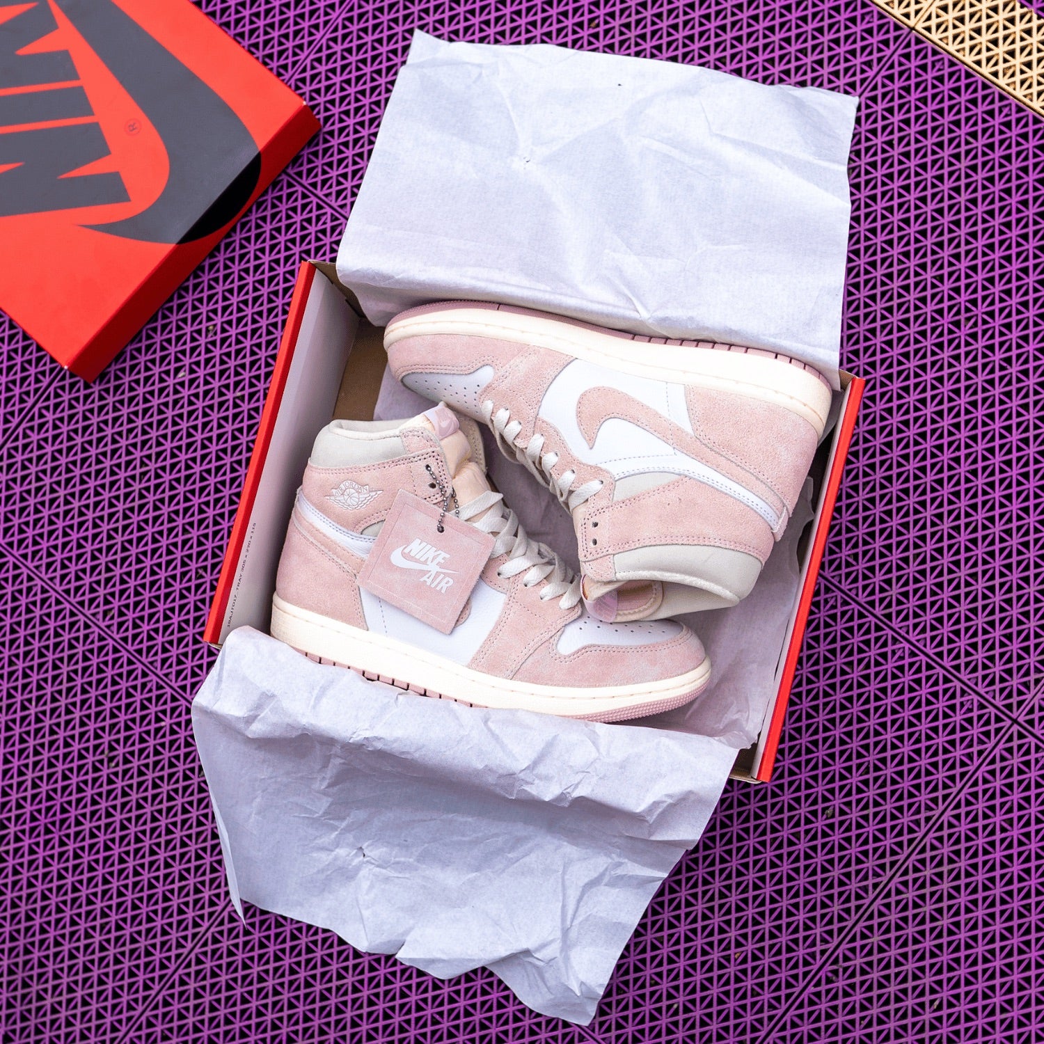 Air Jordan 1 High "Washed Pink"