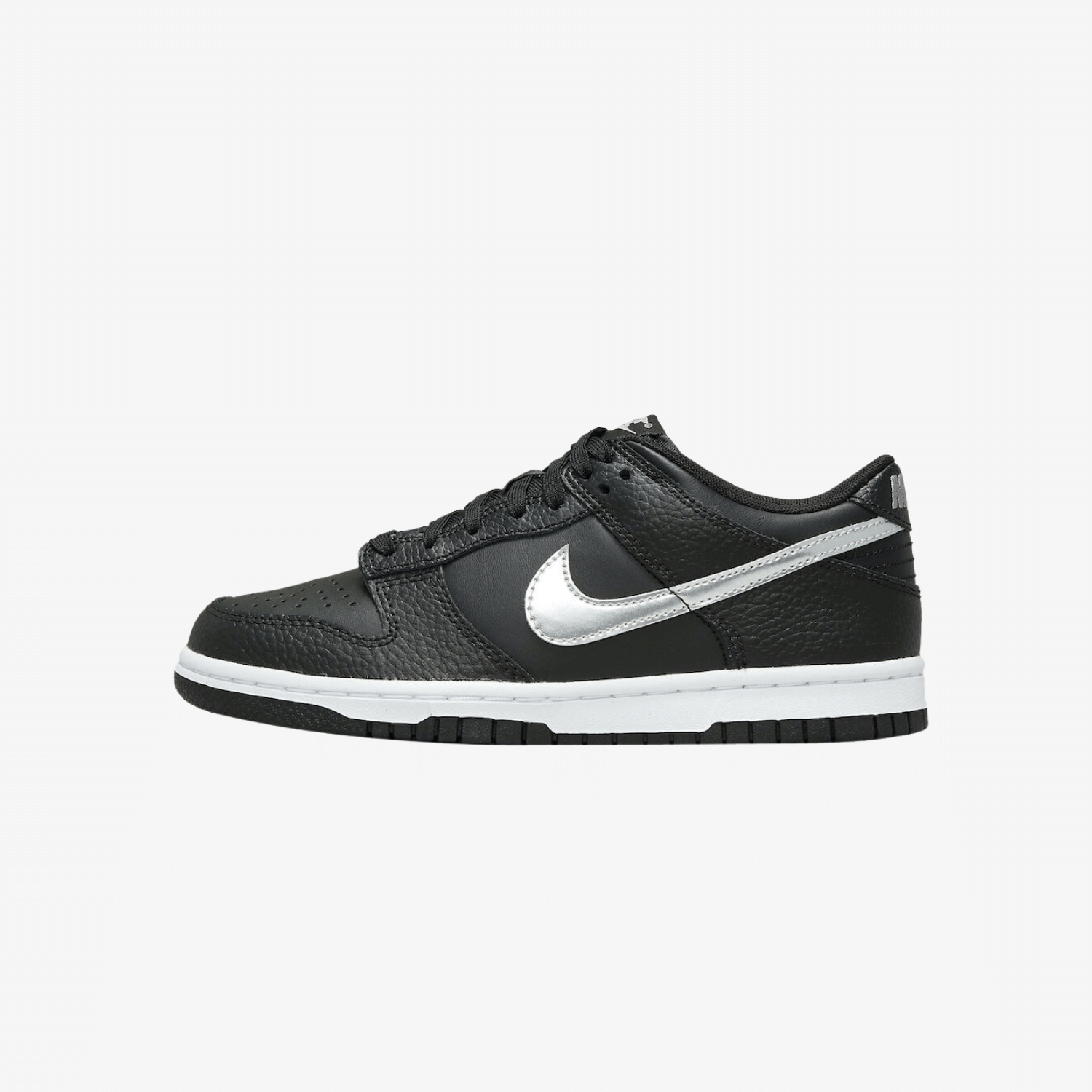 nike-dunk-low-black-silver-DC9560-001-unfazed-1