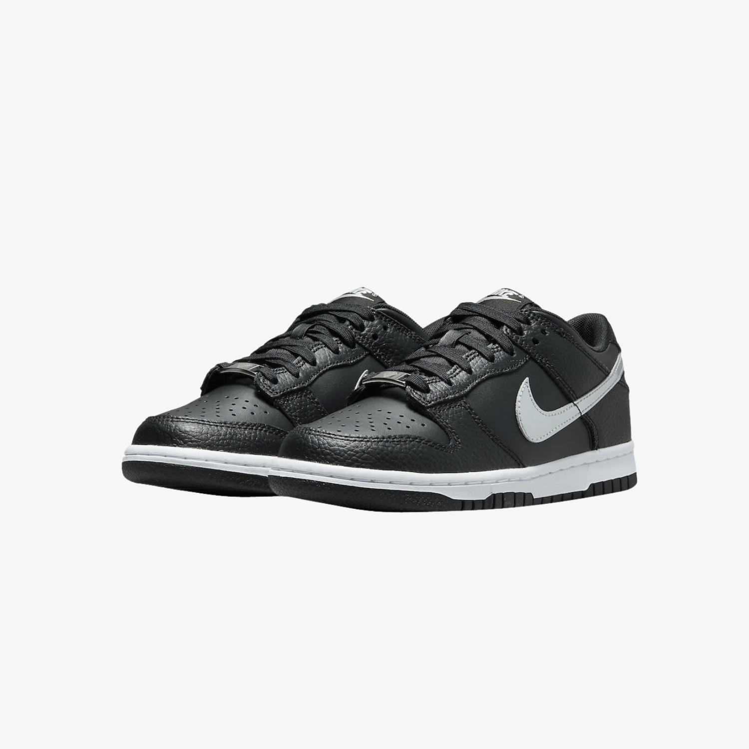 nike-dunk-low-black-silver-DC9560-001-unfazed-2