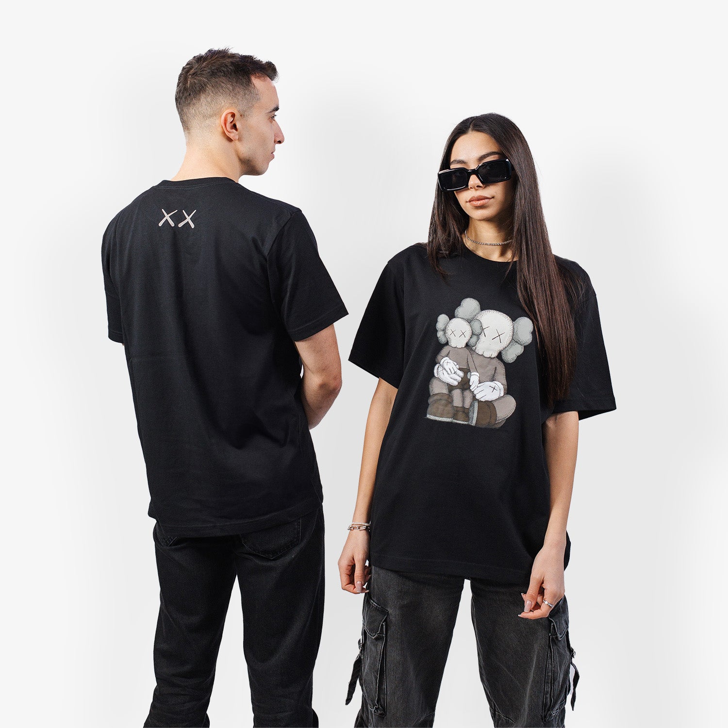 tricou-kaws-negru-2