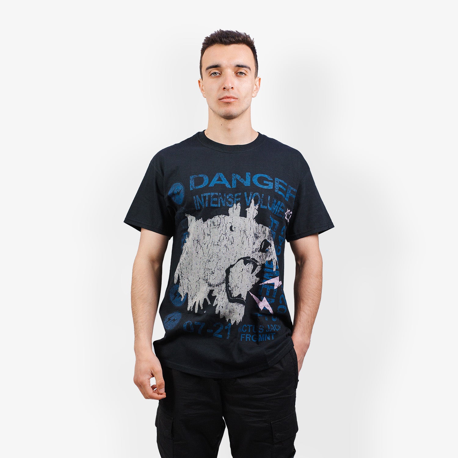 tricou-travis-scott-fragment-danger-1