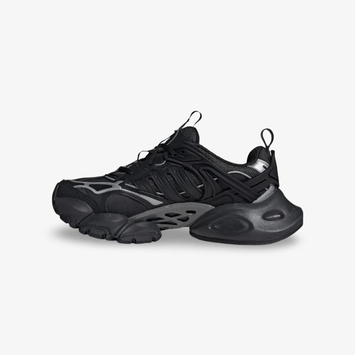 Acum in Trend - Sneakers si Haine Hype | Unfazed