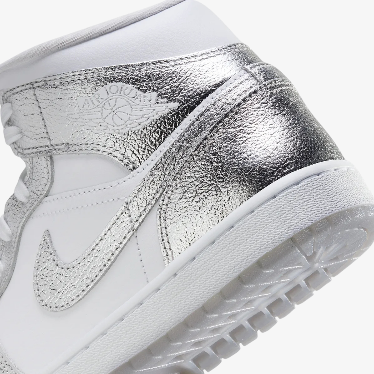 Air Jordan 1 Mid "Silver Chrome"