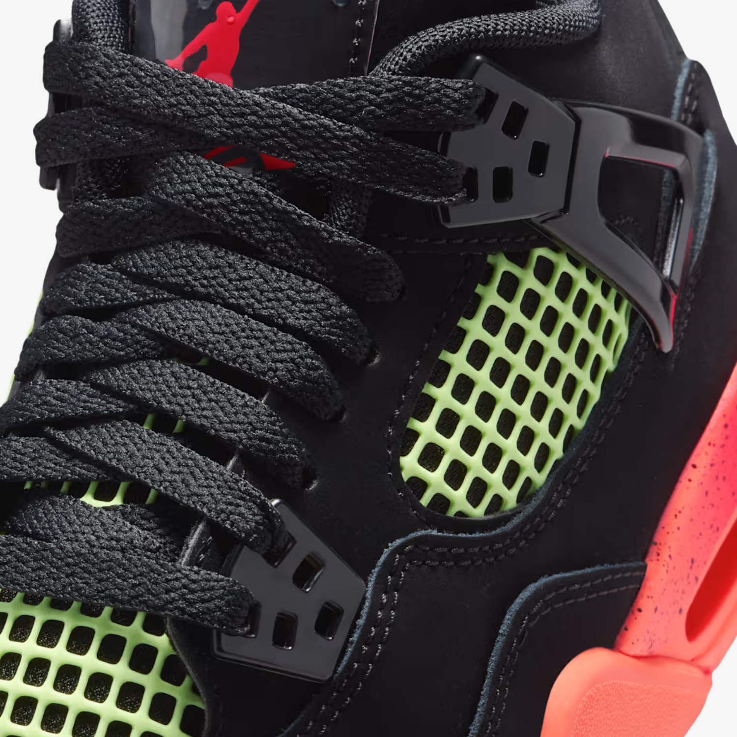 Air Jordan 4 Retro "Black Volt"