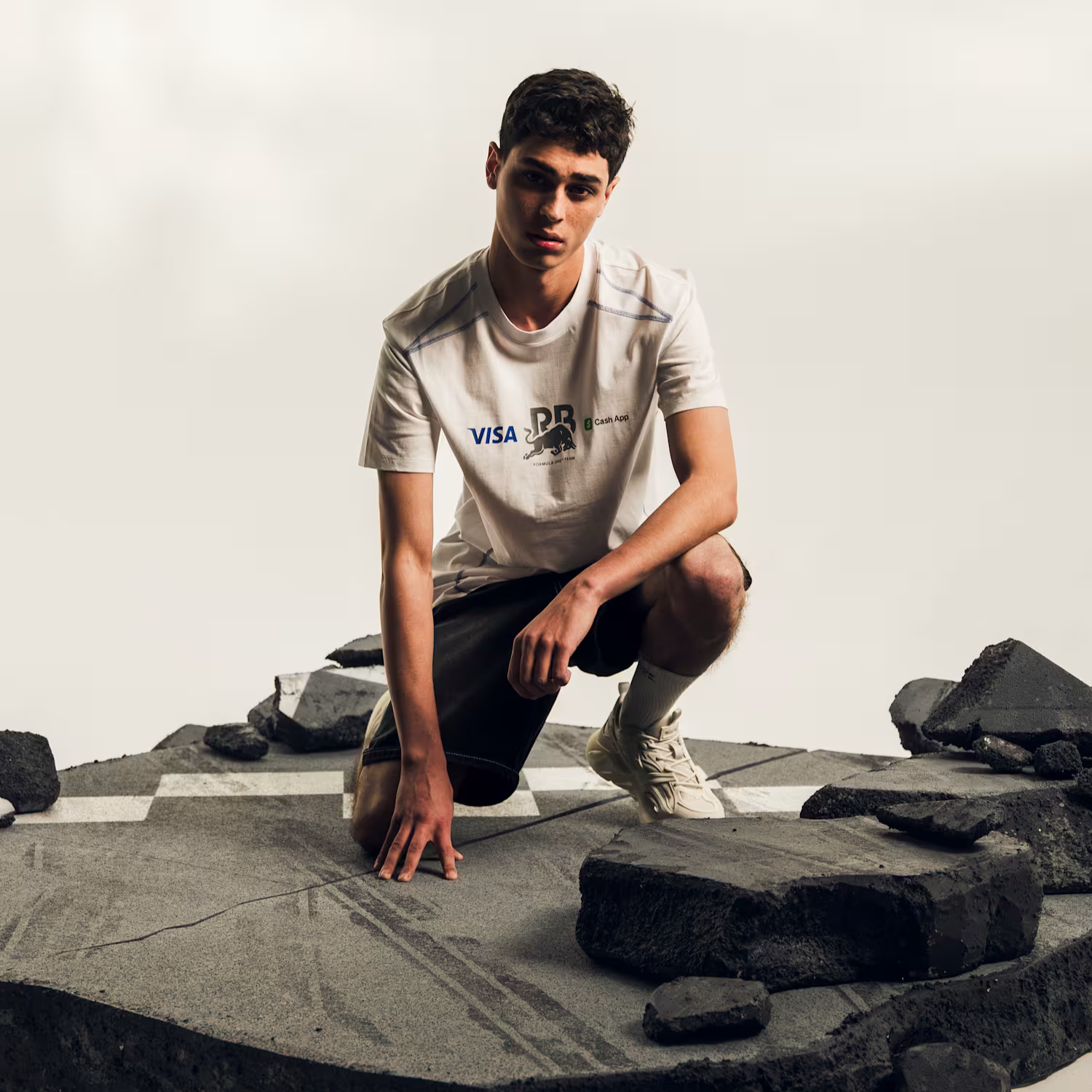 Tricou Hugo x Red Bull Racing Bulls x Visa Cash App "White"