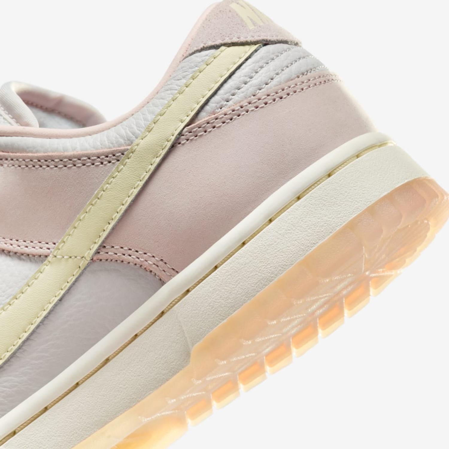 Nike Dunk Low Premium "Light Soft Pink"