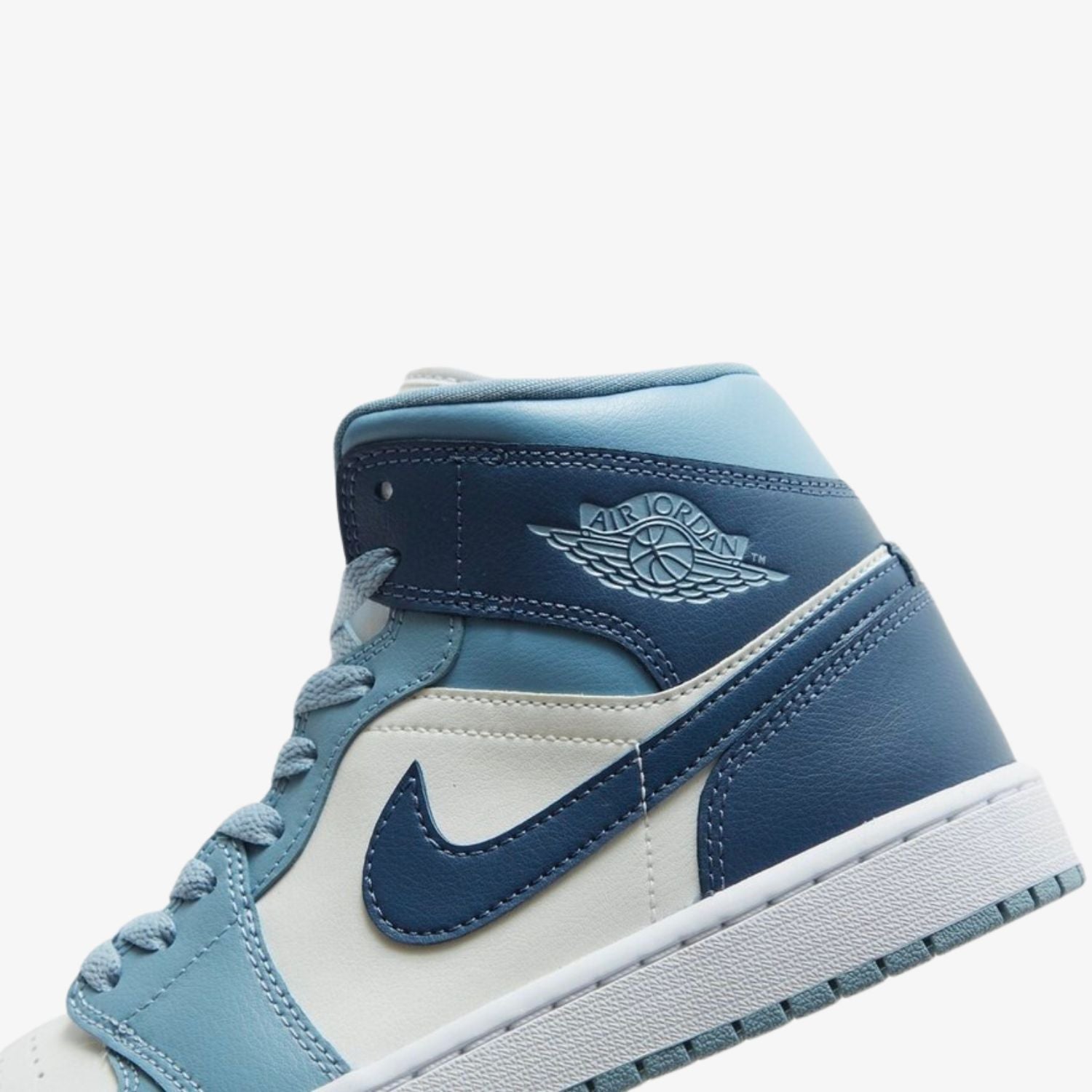 Air jordan 1 mid baby blue hotsell