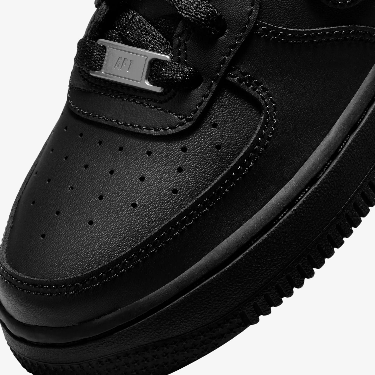 nike-air-force-1-low-triple-black-unfazed-6