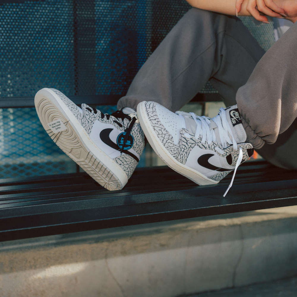 Air Jordan 1 High "White Cement"